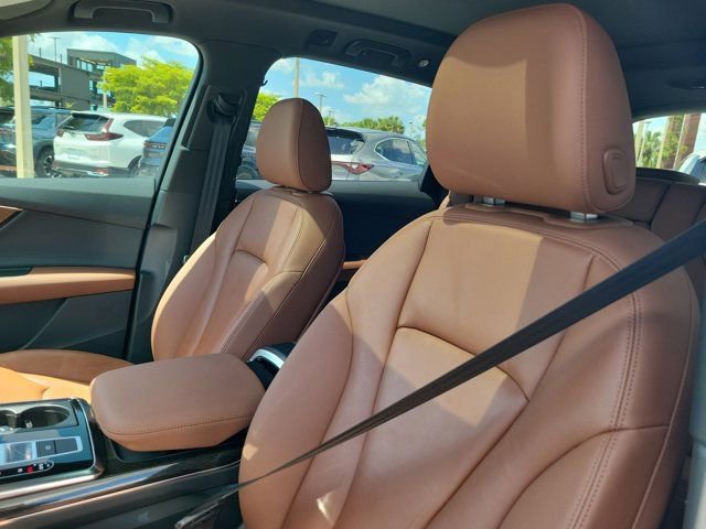 Certified 2023 Audi Q7 2.0T Premium w/ Convenience Package image 17