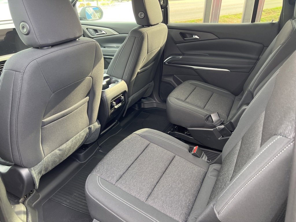 New 2026 Chevrolet Traverse LT w/ LPO, Floor Liner Package image 12