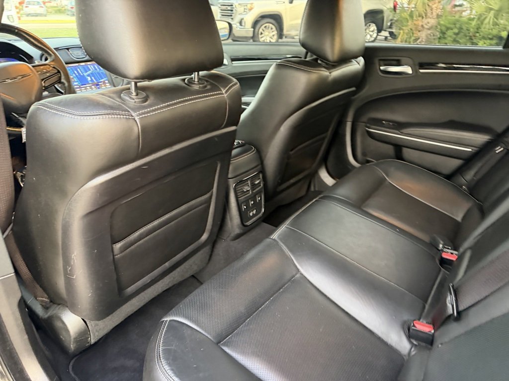 Used 2022 Chrysler 300 S w/ Comfort Group image 14