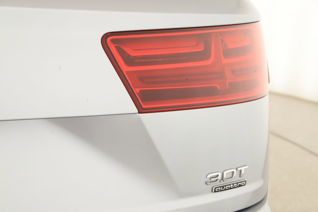 Used 2018 Audi Q7 3.0T Premium Plus w/ Premium Plus Package image 35