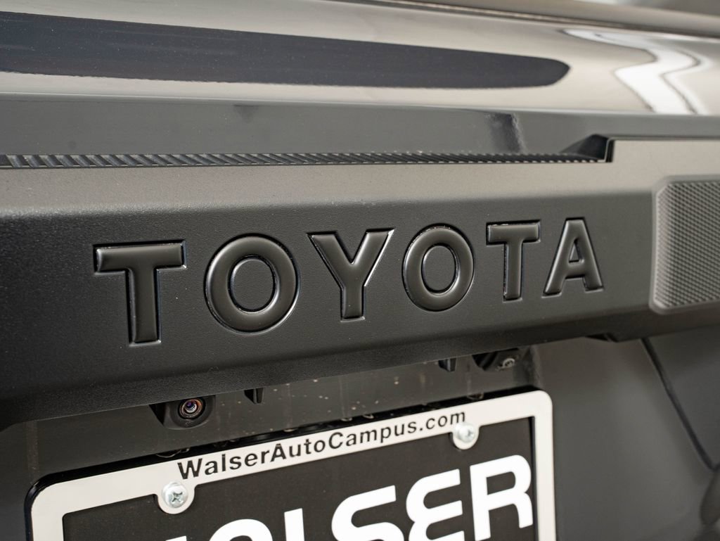 Used 2025 Toyota 4Runner TRD Off-Road Premium w/ Tow Technology Package AWD/4WD image 19