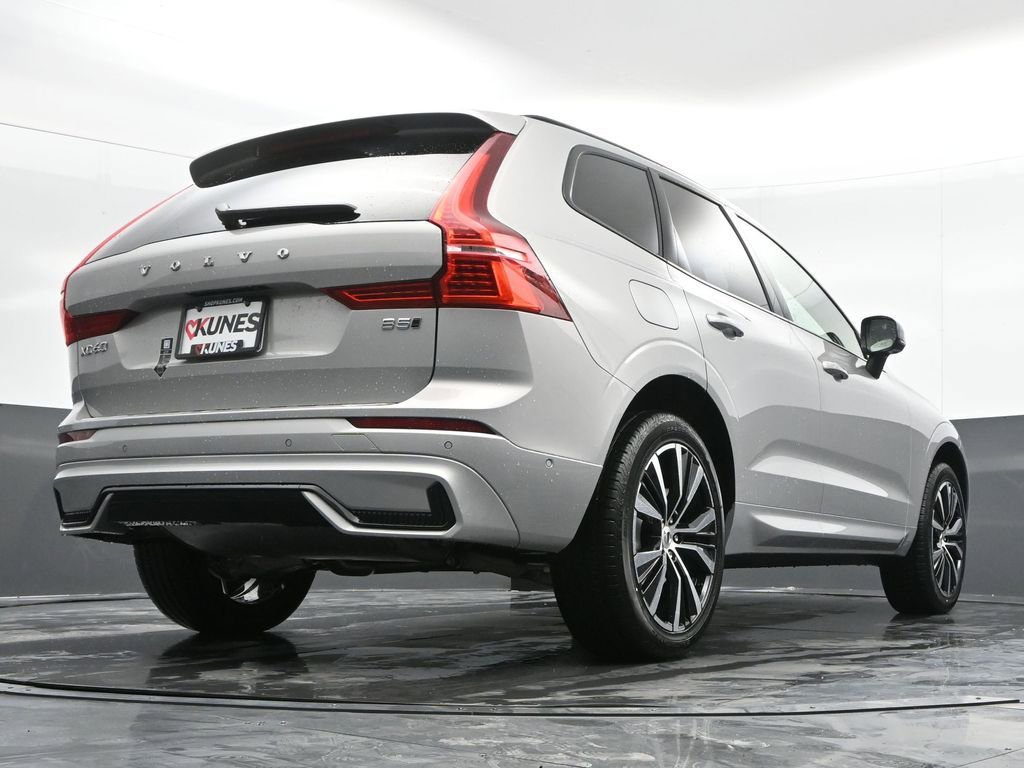 New 2025 Volvo XC60 B5 Plus w/ Protection Package Premier image 40