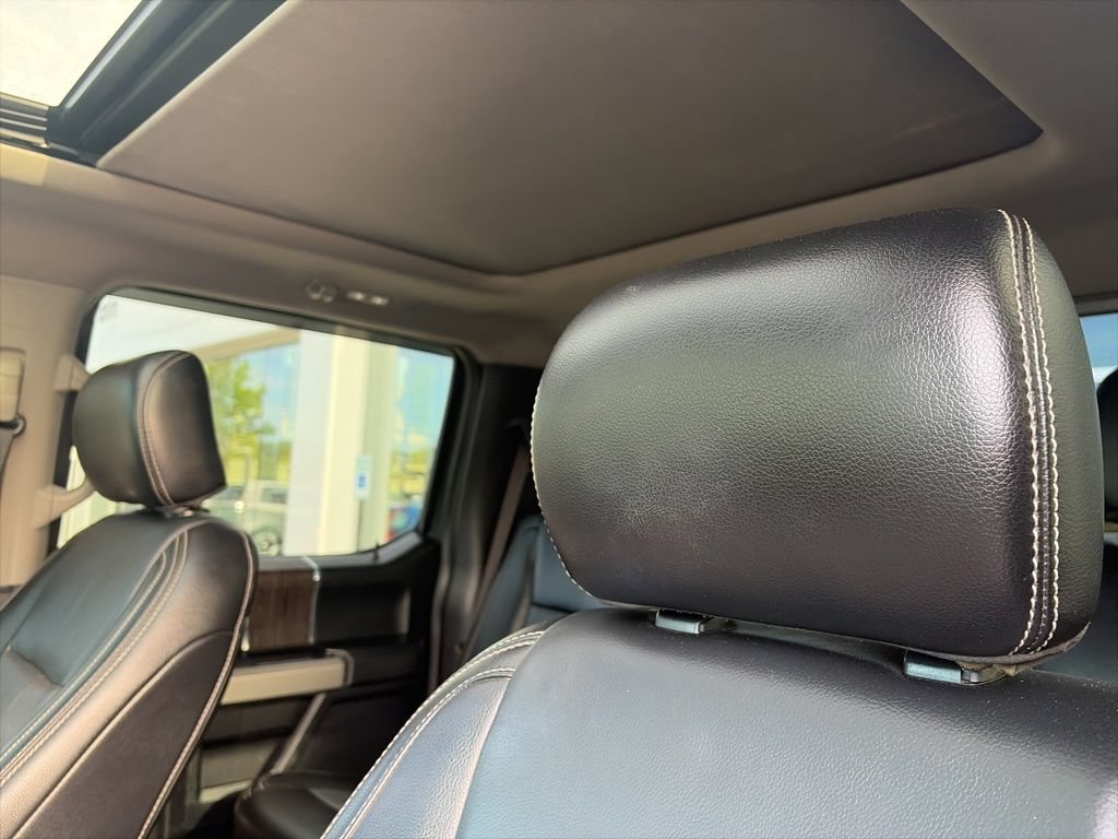 Used 2021 Ford F250 Lariat w/ Lariat Ultimate Package AWD/4WD image 26