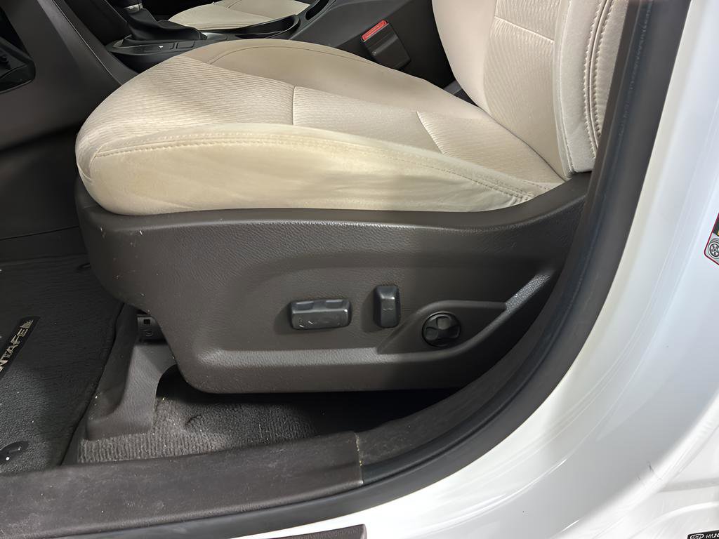 Used 2017 Hyundai Santa Fe Sport w/ 2.4L Value Package 06 FWD image 14