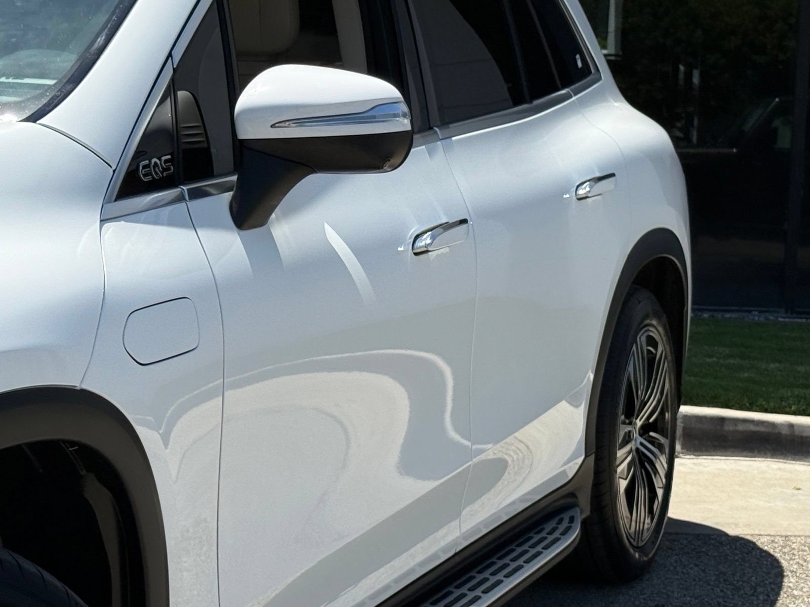Used 2023 Mercedes-Benz EQS 450+ SUV image 4