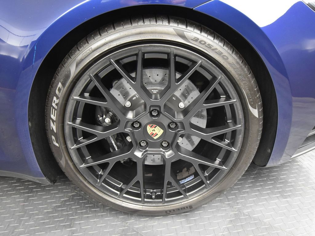 Used 2024 Porsche 911 Carrera GTS image 14