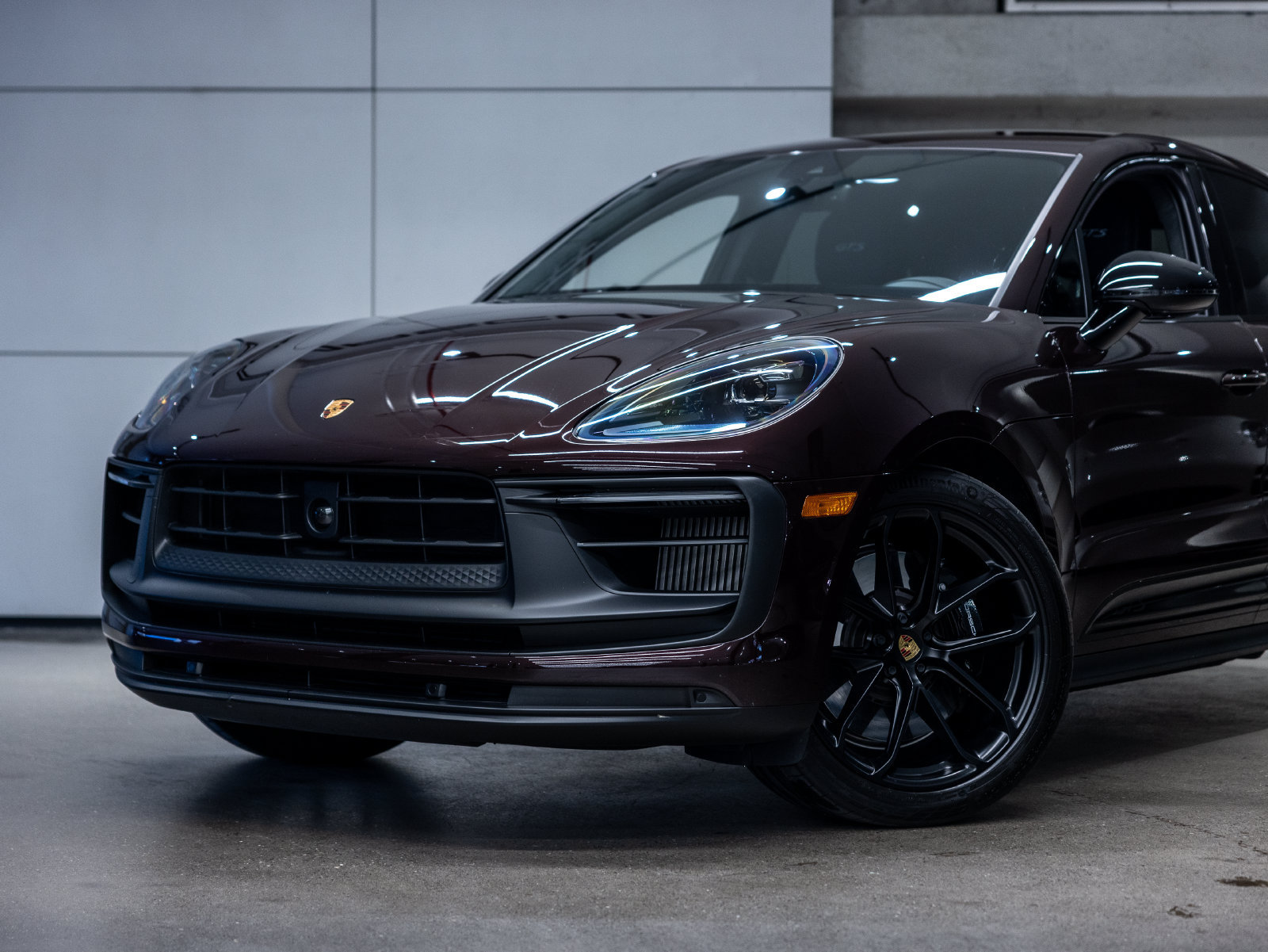Certified 2024 Porsche Macan GTS AWD/4WD image 22