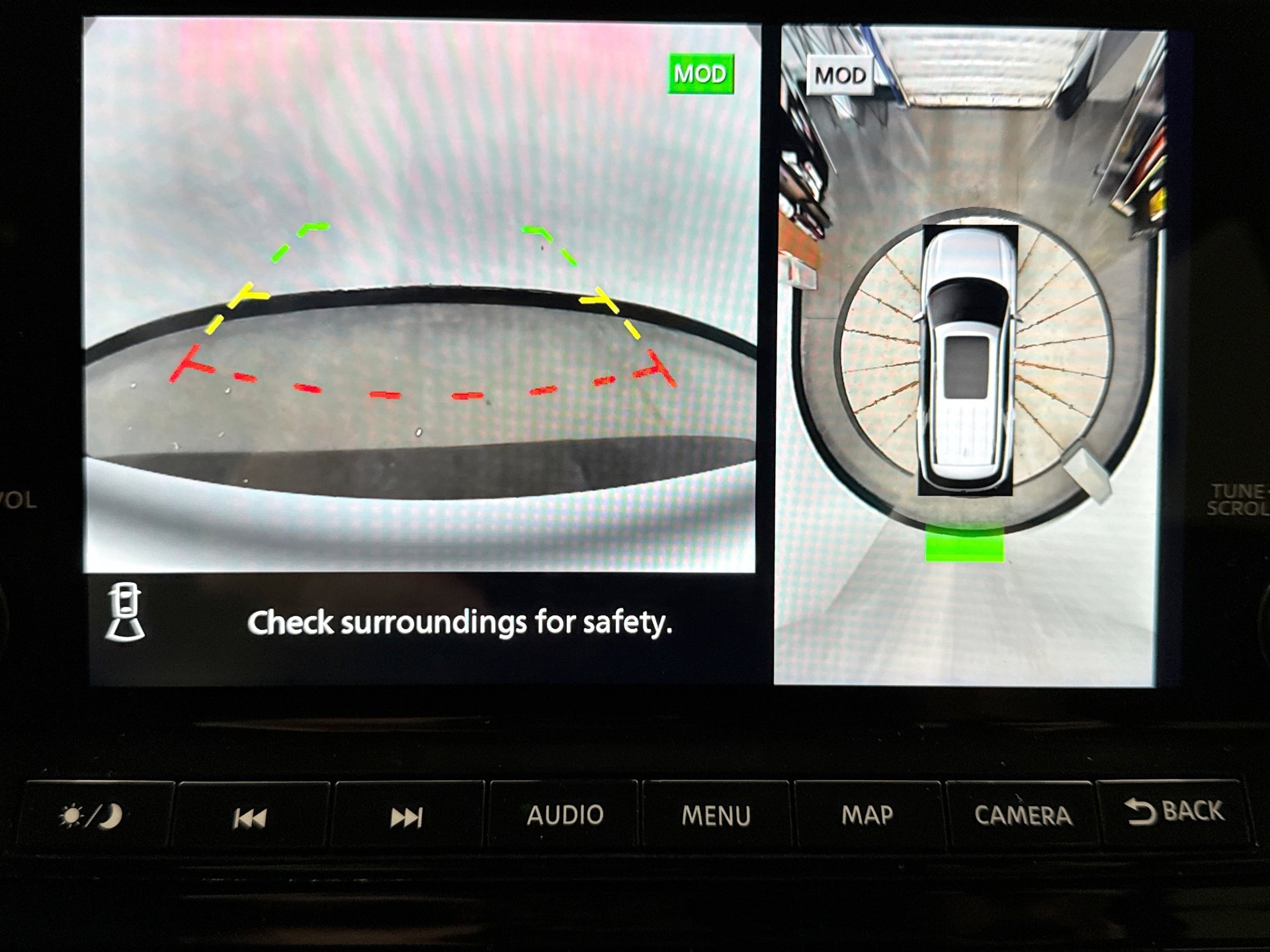 Used 2025 Nissan Pathfinder SL w/ SL Premium Package image 11