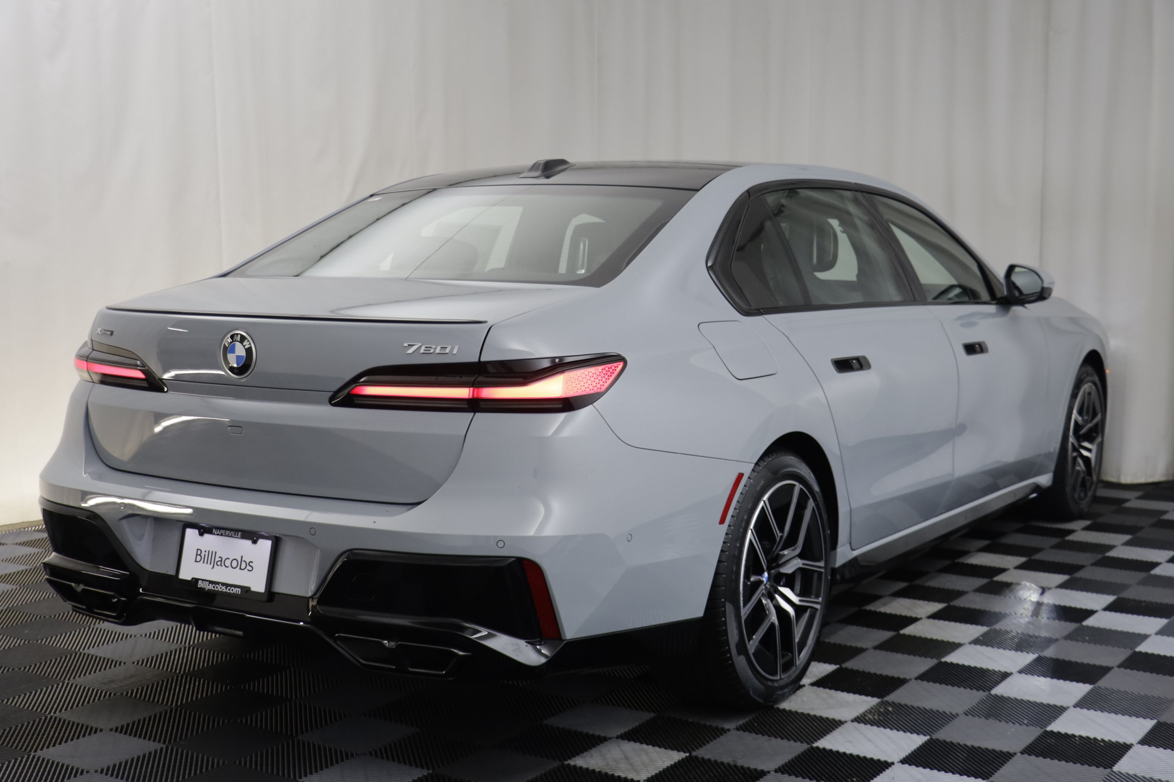 New 2026 BMW 760i xDrive w/ Executive Package AWD/4WD image 19