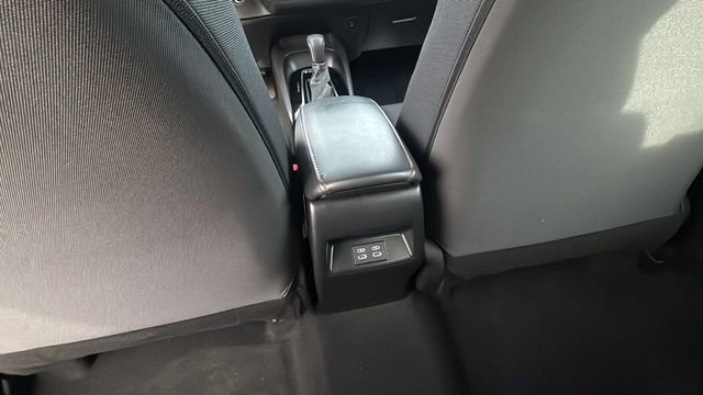 Used 2023 Toyota Corolla SE image 21