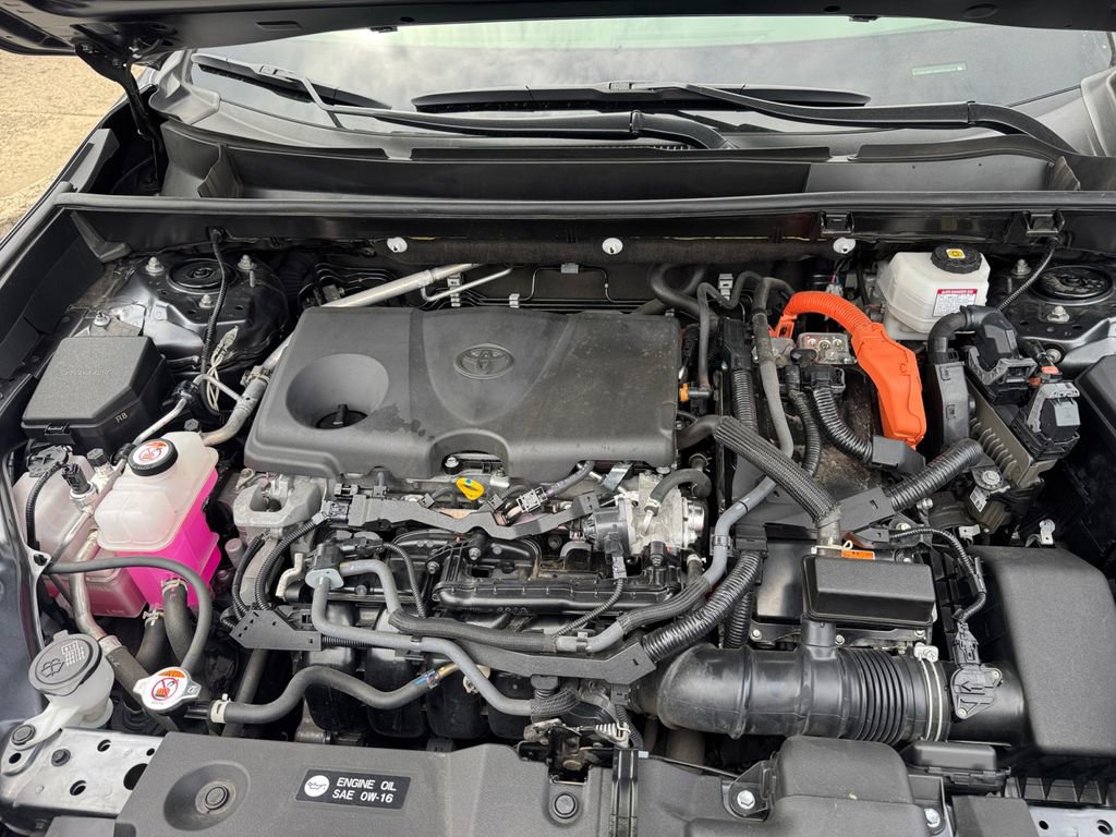 Used 2024 Toyota RAV4 XSE w/ Advanced Technology Package image 21