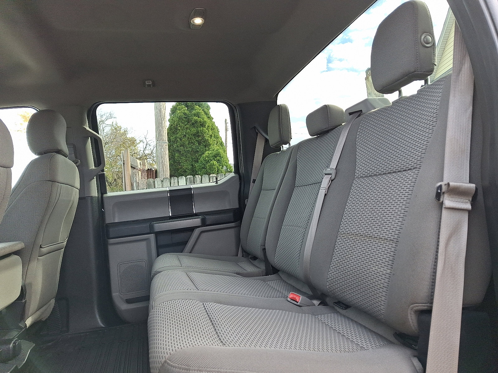 Used 2017 Ford F150 XLT image 10