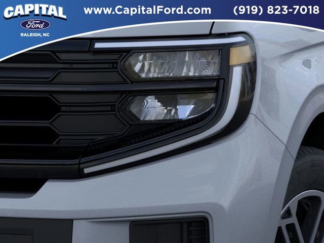 New 2026 Ford Expedition Active image 18