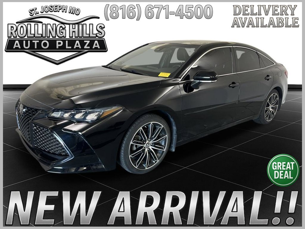 Used 2019 Toyota Avalon XSE w/ All Weather Liner Package