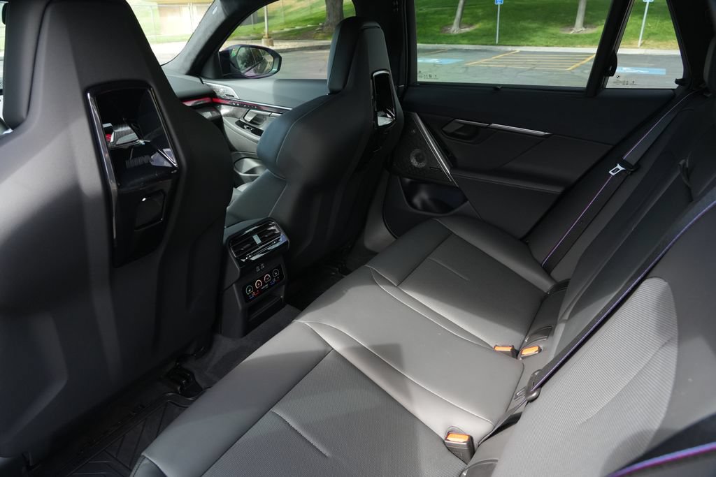 Used 2026 BMW M5 Touring AWD/4WD image 14