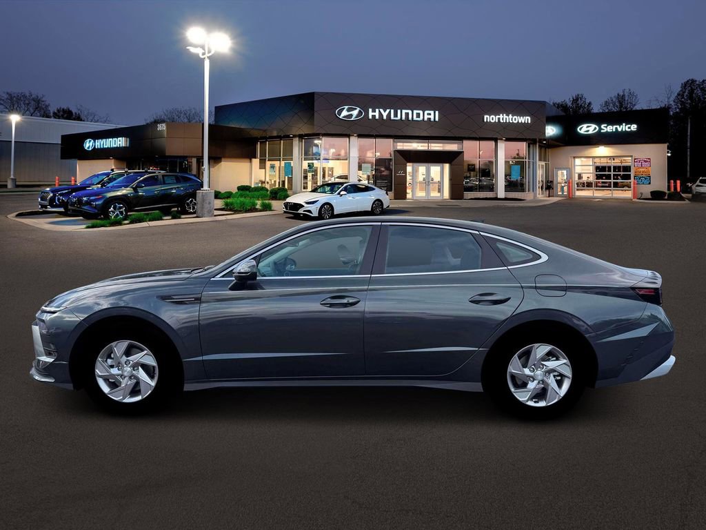New 2026 Hyundai Sonata SE image 3
