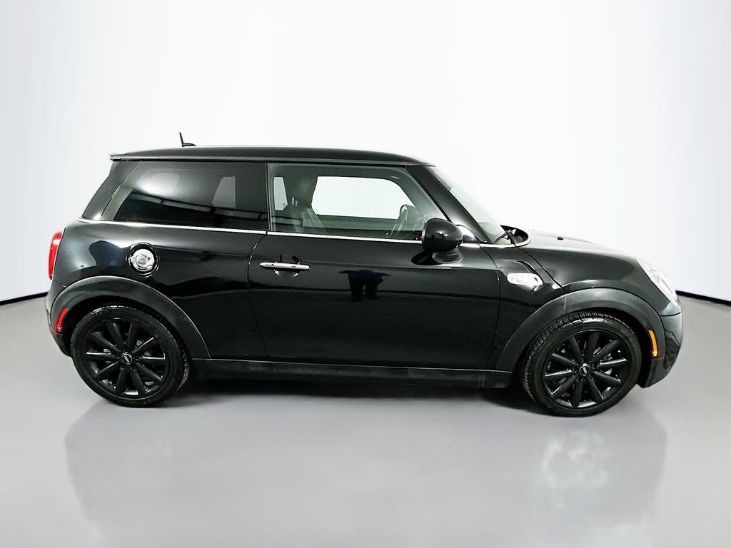 Used 2017 MINI Cooper S FWD image 4