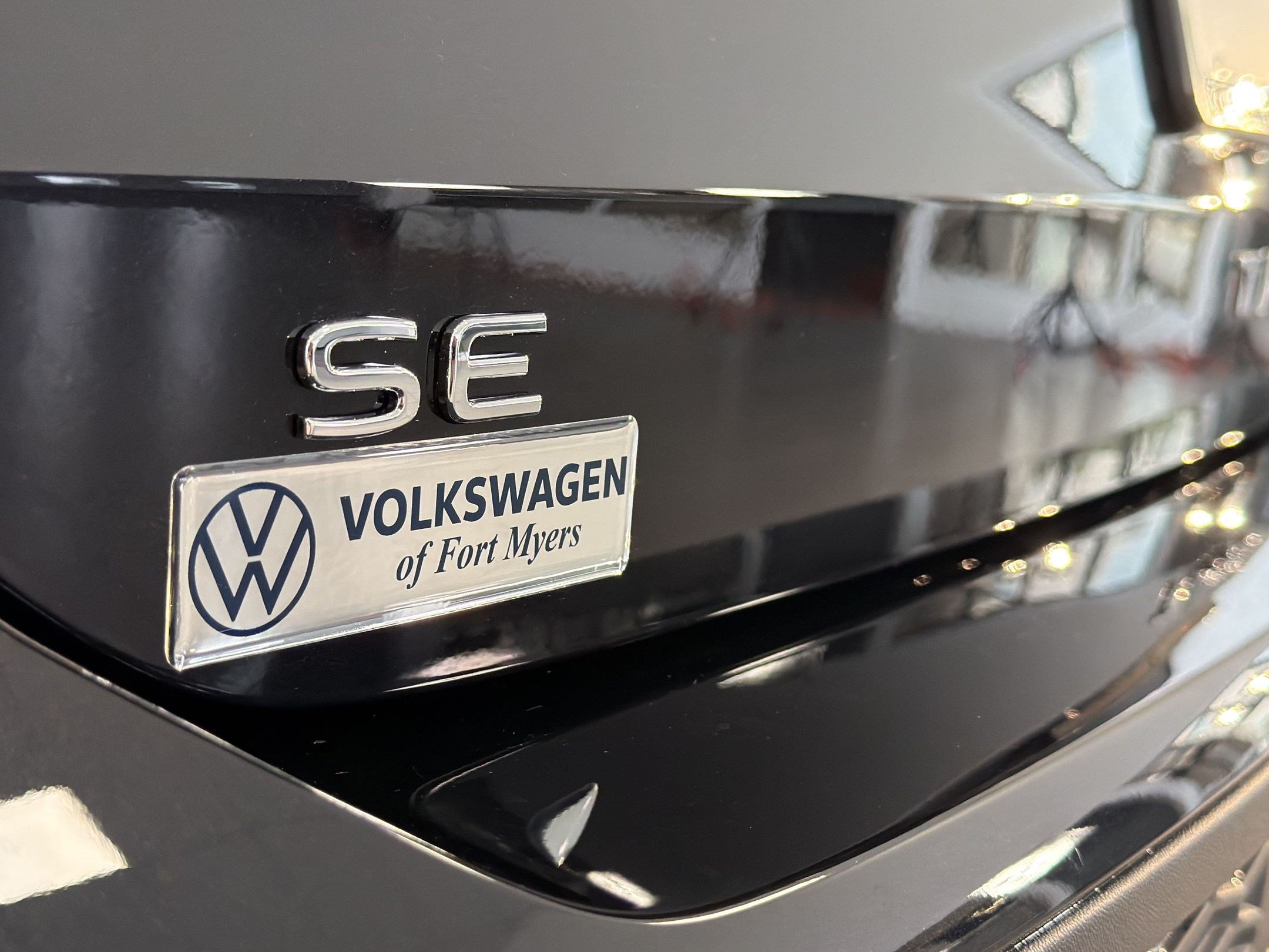 New 2026 Volkswagen Taos SE FWD image 34