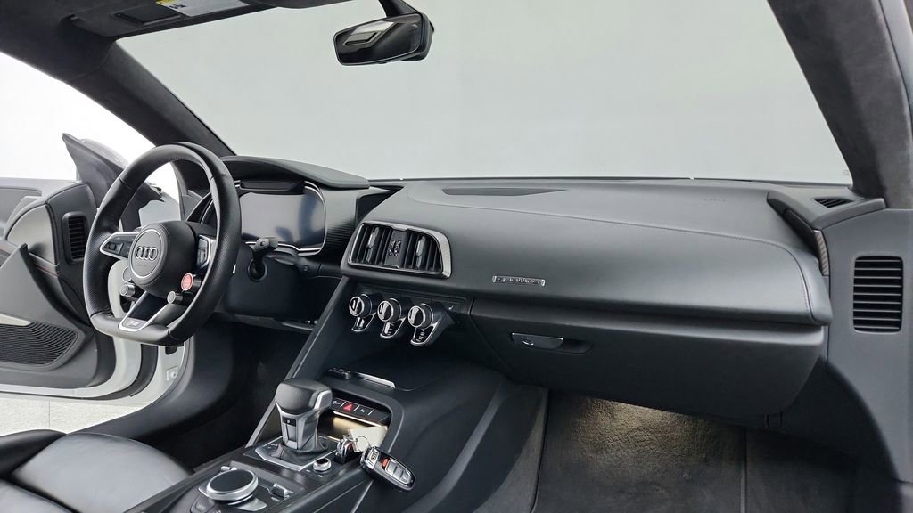 Used 2017 Audi R8 V10 plus AWD/4WD image 24