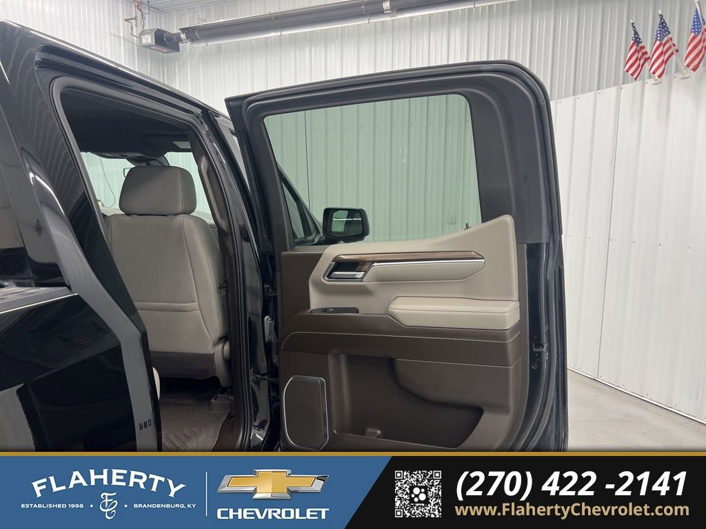 Used 2023 Chevrolet Silverado 1500 LT Trail Boss w/ Convenience Package II image 12