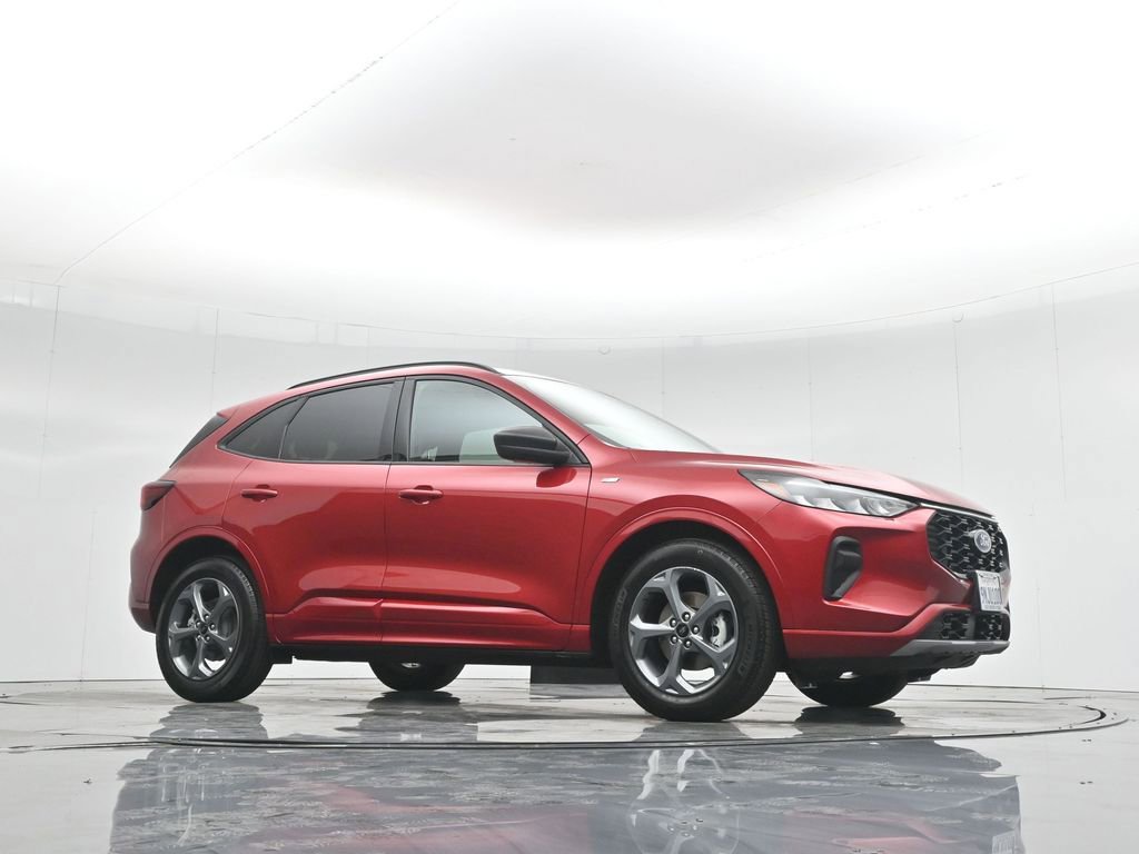 Certified 2024 Ford Escape ST-Line w/ Tech Pack #1 image 4