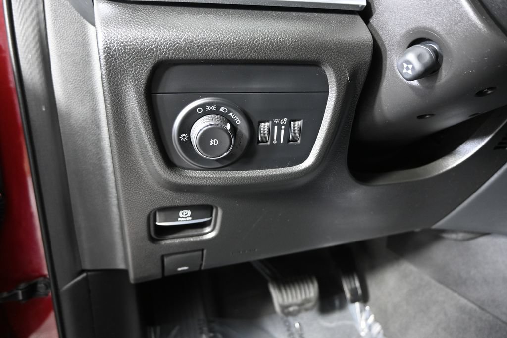 Used 2022 Jeep Grand Cherokee Overland AWD/4WD image 24