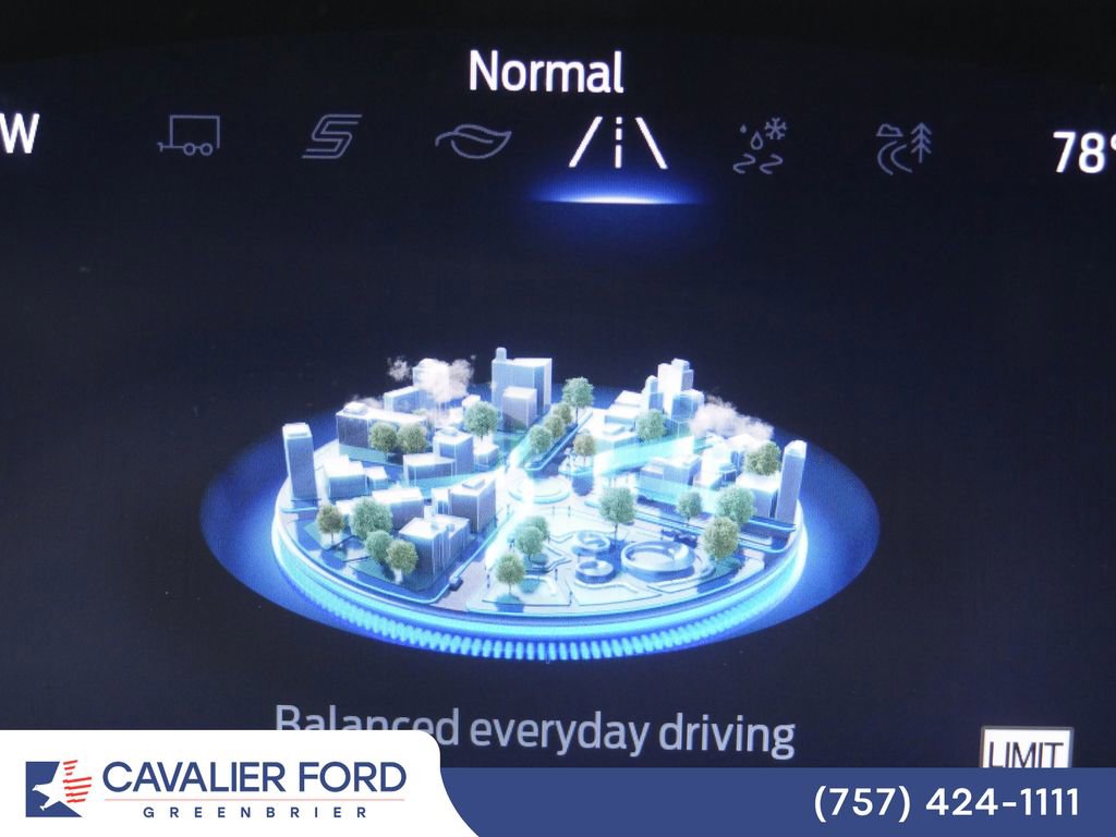 Used 2026 Ford Explorer Active w/ Active Comfort Package AWD/4WD image 39