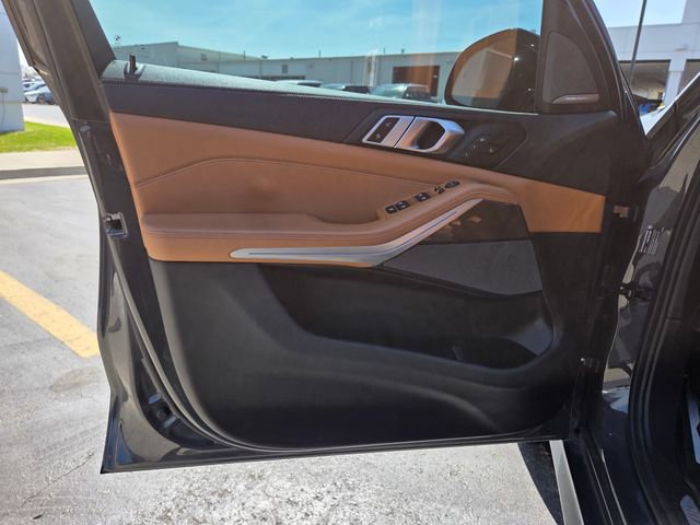 Used 2022 BMW X5 M50i w/ Executive Package AWD/4WD image 10