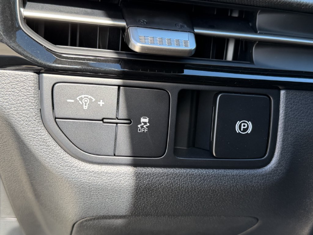 New 2027 Kia Sportage LX FWD image 23
