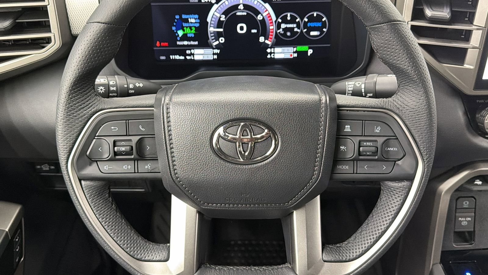 Used 2025 Toyota Tundra Limited image 24