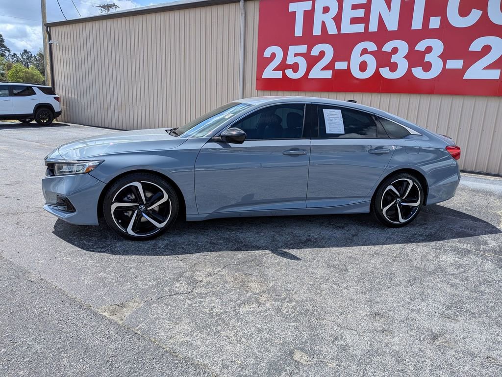 Used 2022 Honda Accord Sport image 2