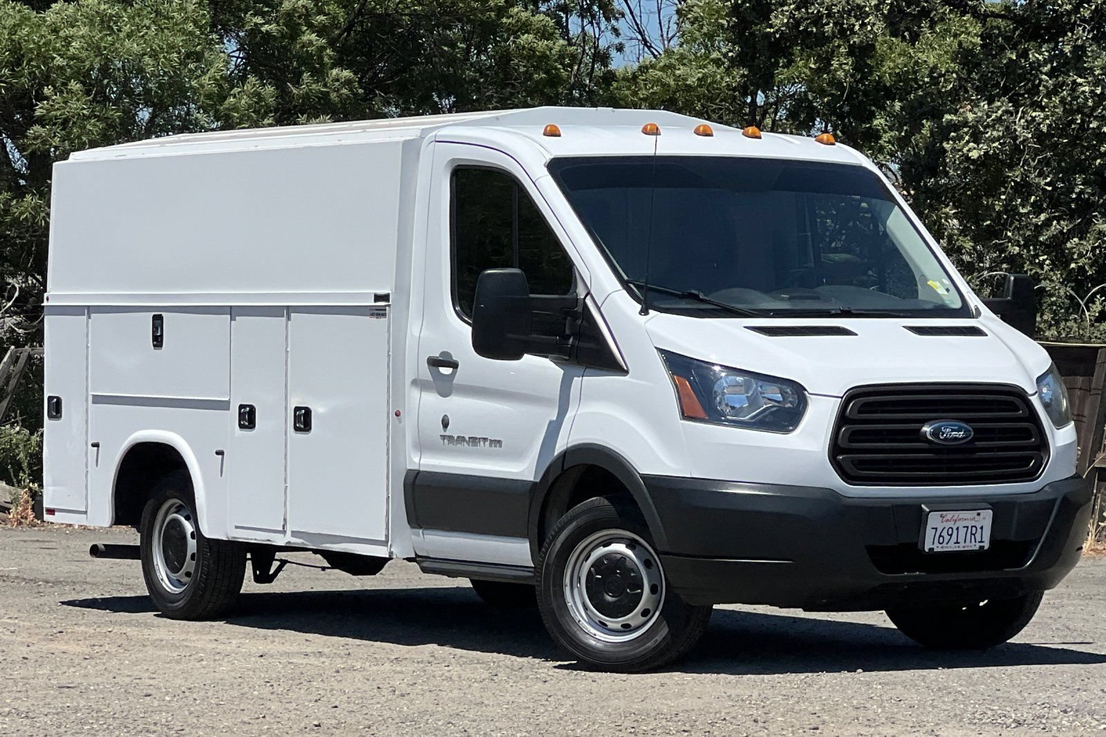 Used 2017 Ford Transit 350 138 RWD image 2