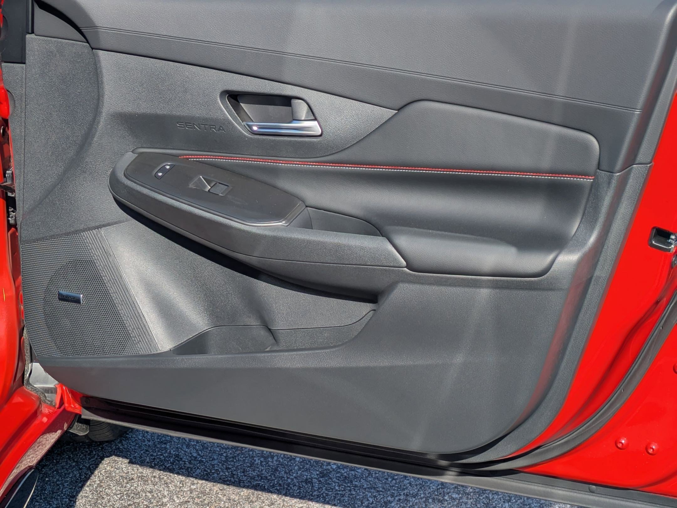 New 2026 Nissan Sentra SR w/ SR Premium Package FWD image 31