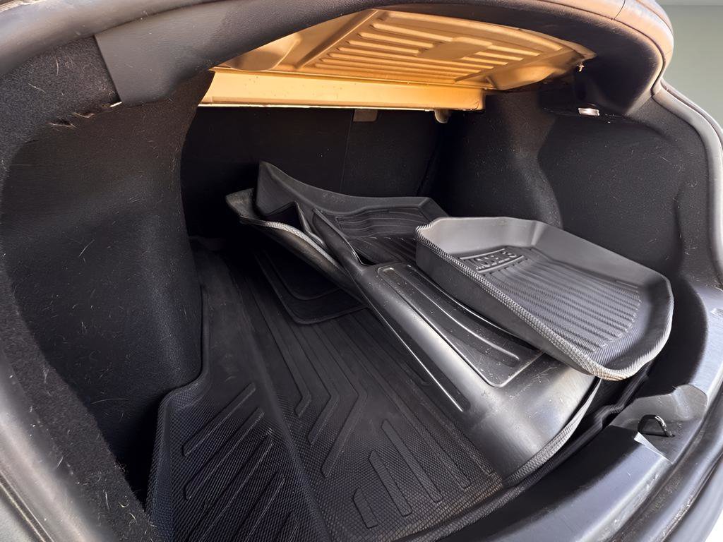 Used 2020 Tesla Model 3 Performance image 23