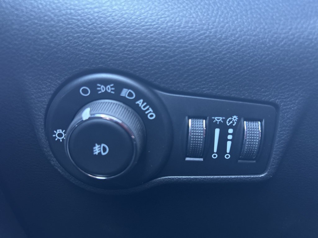 New 2026 Jeep Compass Latitude AWD/4WD image 21