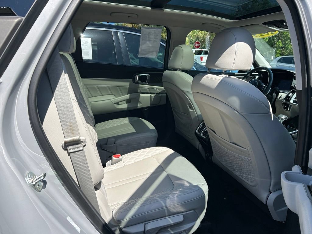 Used 2023 Kia Sorento SX AWD/4WD image 45