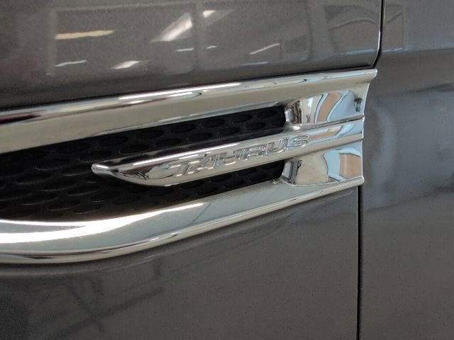 Used 2014 Ford Taurus SEL w/ Equipment Group 201A FWD image 10