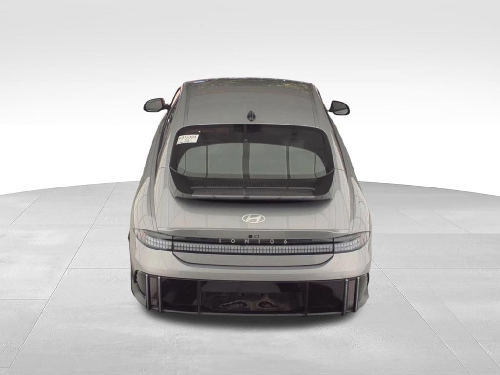 Used 2024 Hyundai Ioniq 6 SE RWD image 5