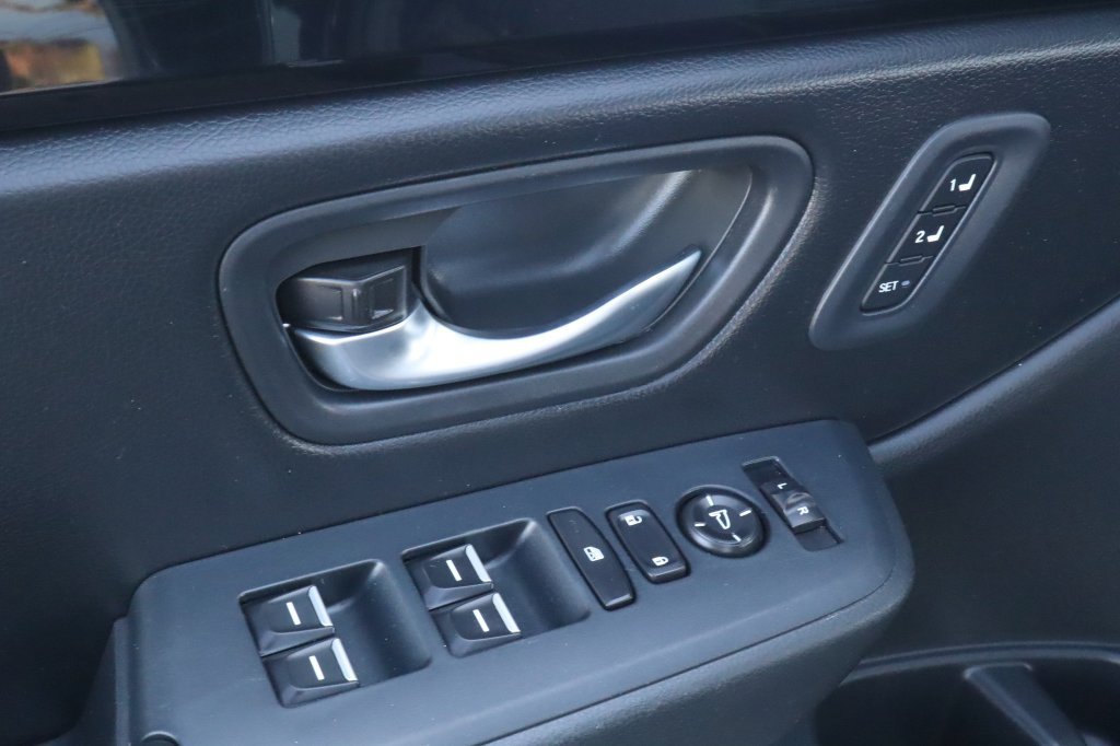Used 2023 Honda Pilot EX-L image 18