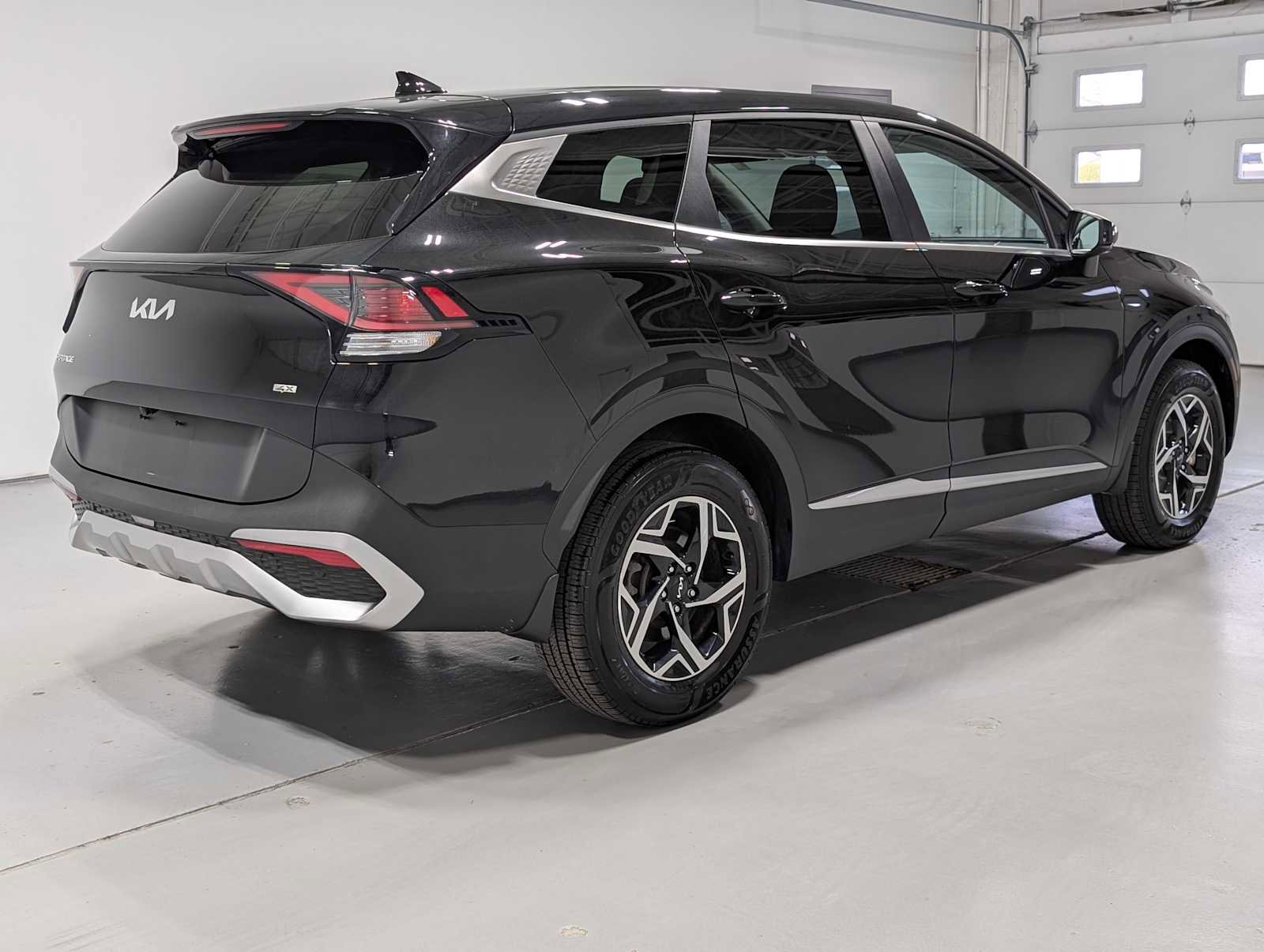 Certified 2023 Kia Sportage LX image 8