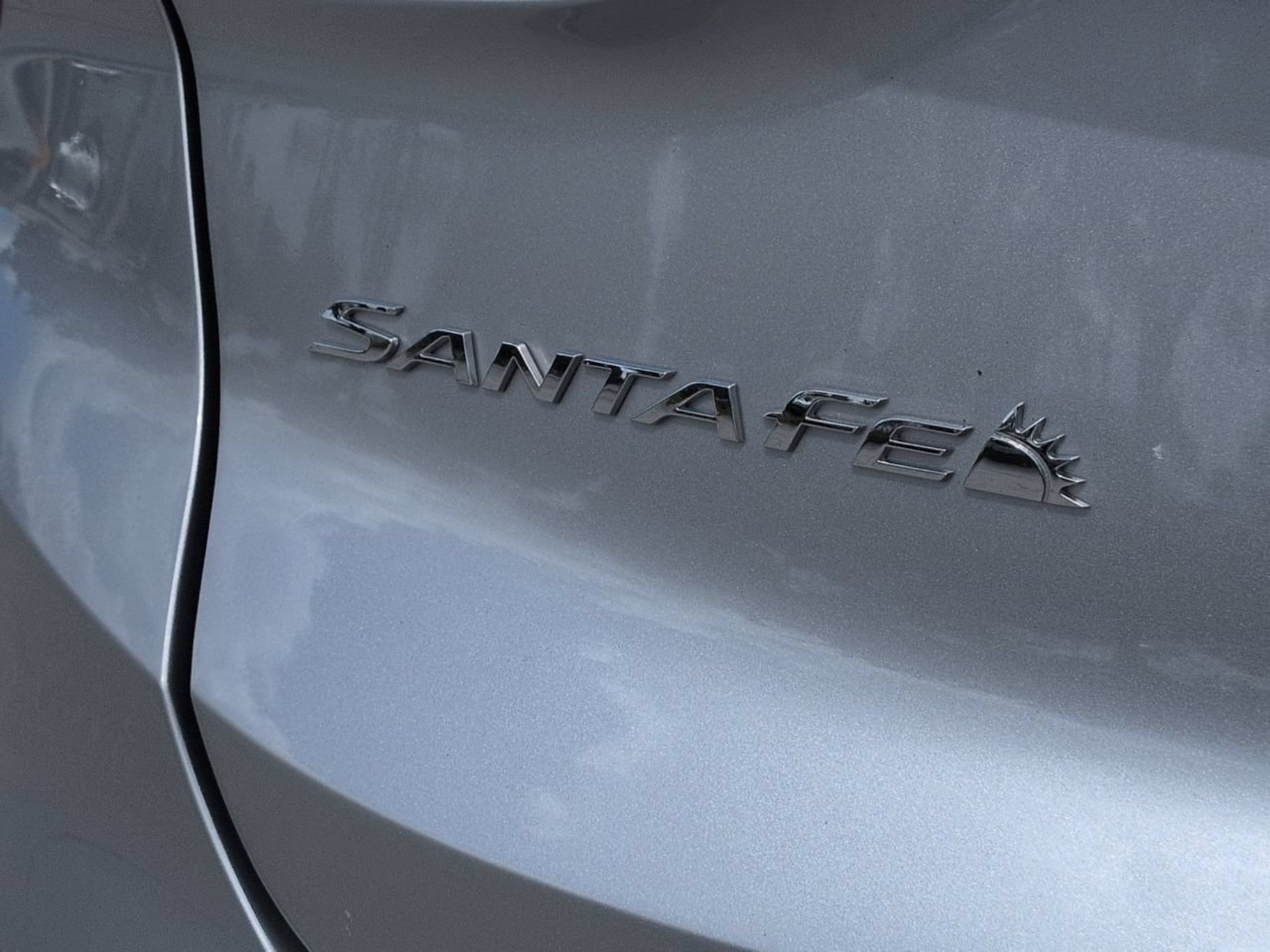 Used 2022 Hyundai Santa Fe Limited w/ Winter Weather Package AWD/4WD image 16