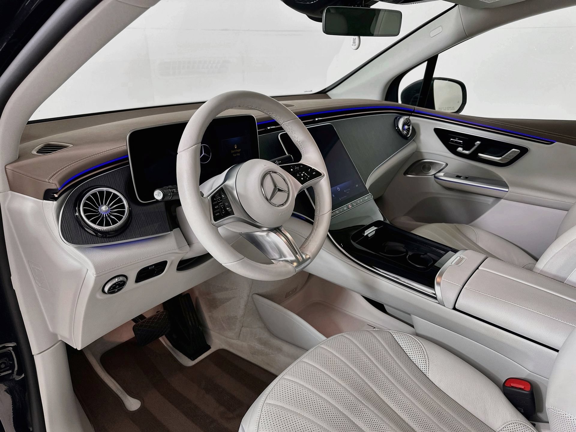 Certified 2023 Mercedes-Benz EQE 500 4MATIC SUV image 10