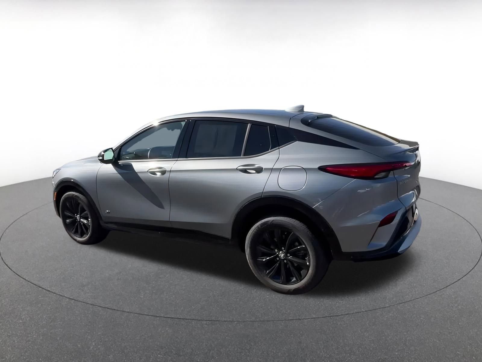 Used 2025 Buick Envista Sport Touring image 10