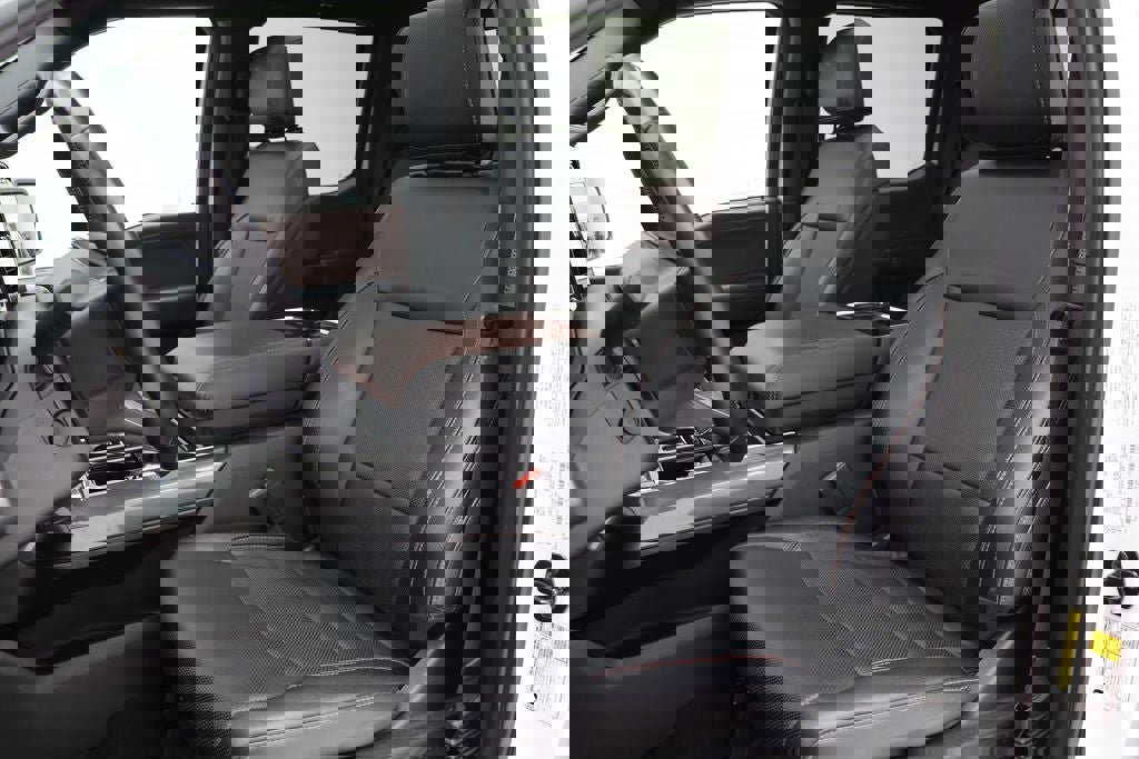 Used 2023 Ford F150 Lariat w/ Equipment Group 502A High image 18