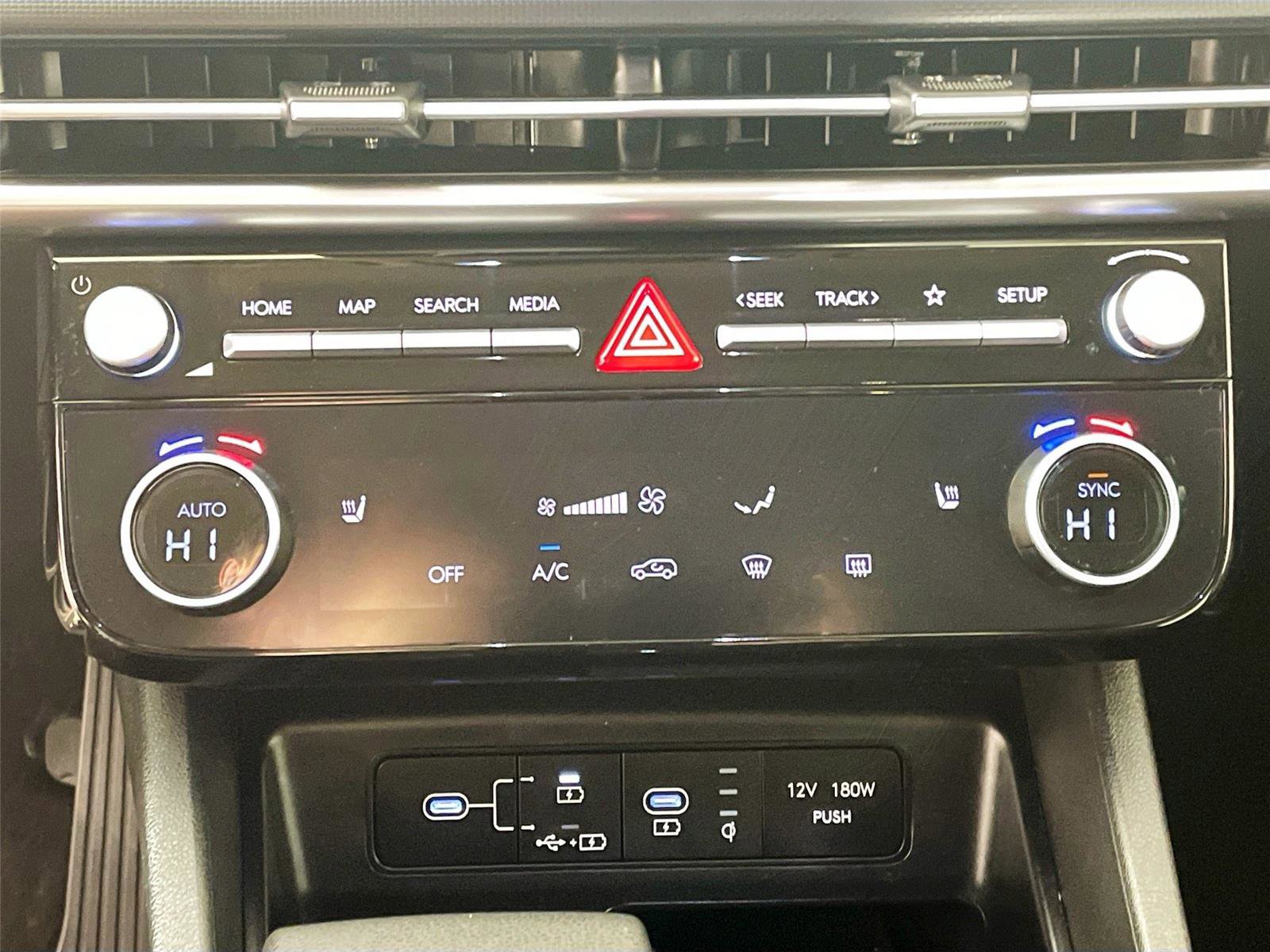 Used 2025 Hyundai Tucson SEL AWD/4WD image 9