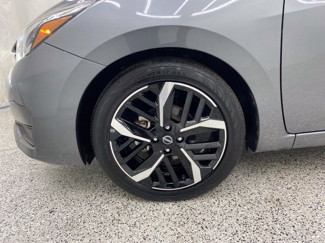 Used 2024 Nissan Versa SR FWD image 6