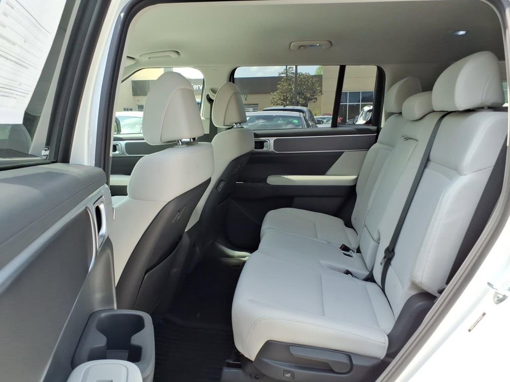 New 2026 Hyundai Santa Fe SE FWD image 10