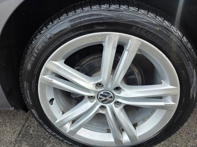 Used 2012 Volkswagen Passat TDI SEL Premium image 10