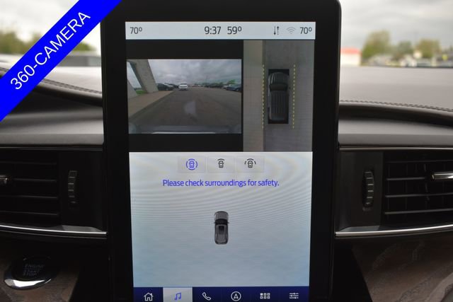 Used 2022 Ford Explorer Platinum w/ Equipment Group 601A AWD/4WD image 4