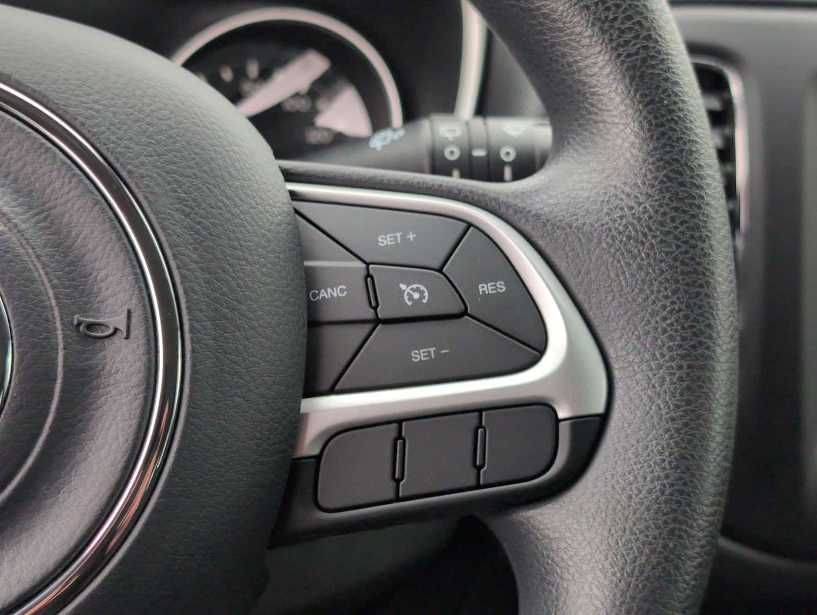 Used 2019 Jeep Compass Sport w/ Tech Group image 24